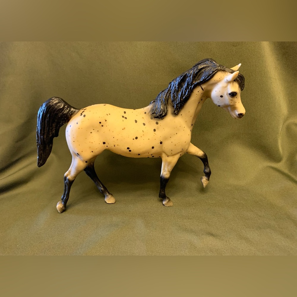 Breyer Traditional Majestic Arabian Stallion